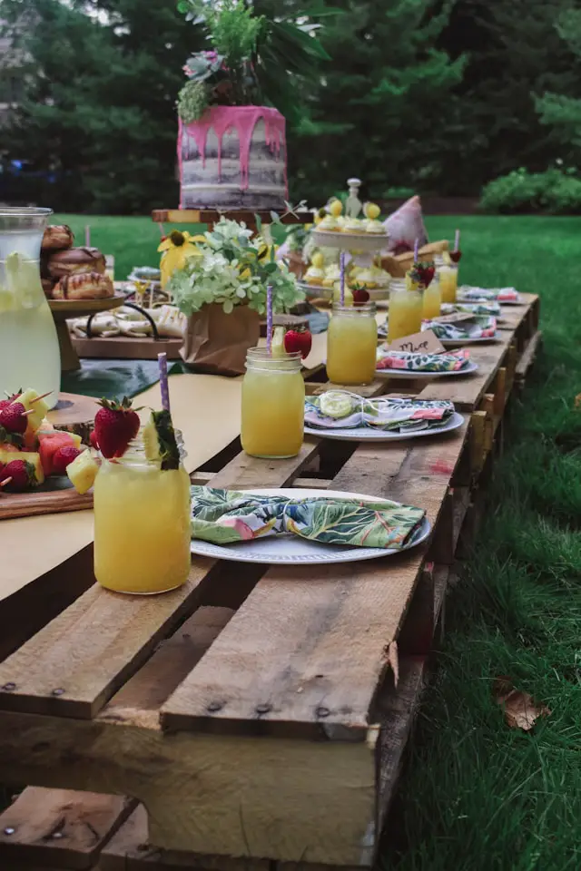 garden party food table