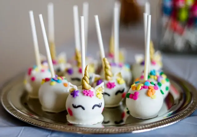 unicorn cake pop