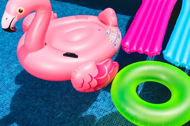 pool party