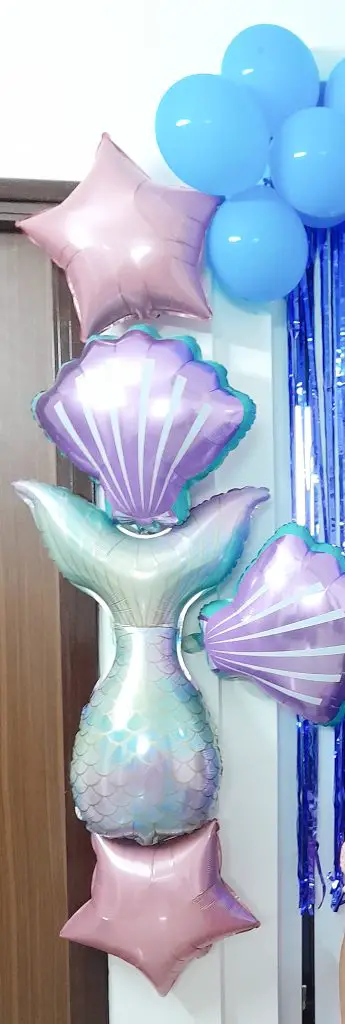Mermaid party balloon decor