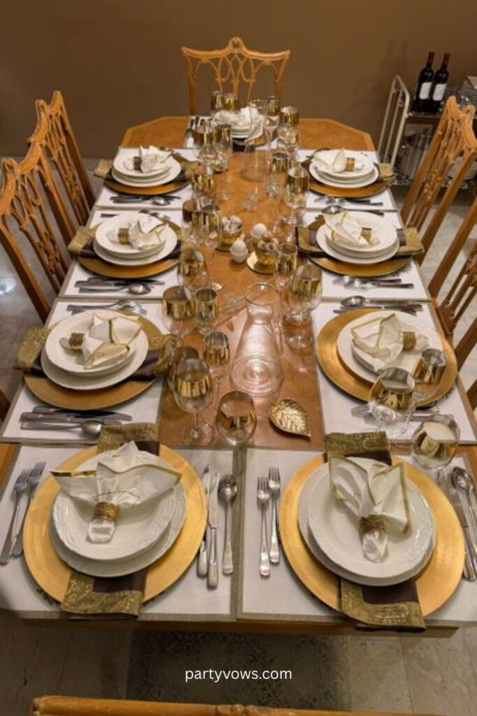 Vintage Thanksgiving Tablescapes